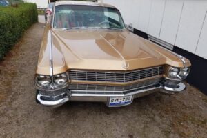 Cadillac Fleetwood –64