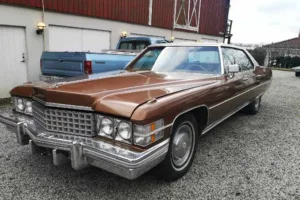 Cadillac deville de elegance –74