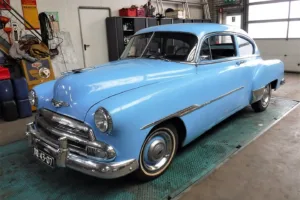 Chevrolet Bel Air Deluxe 6 cyl. 235Cu –51