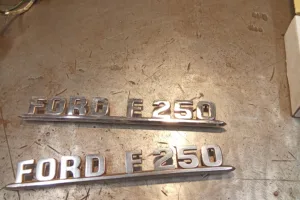 Emblem Ford F250 1954-56