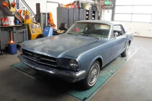 Ford Mustang Coupé “att återställa” –65